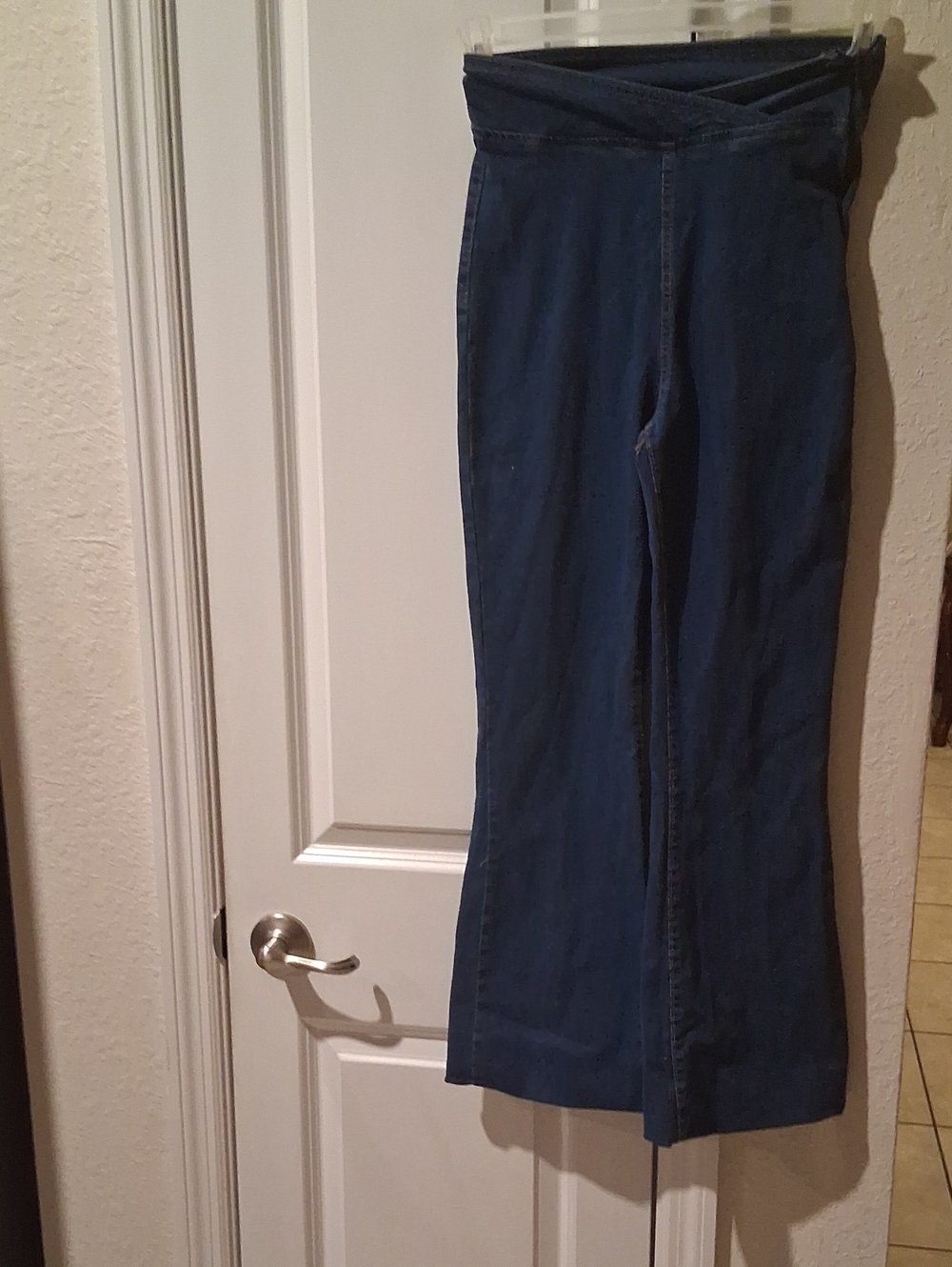 J:  Women's Dark Blue Wide-Leg Jeans